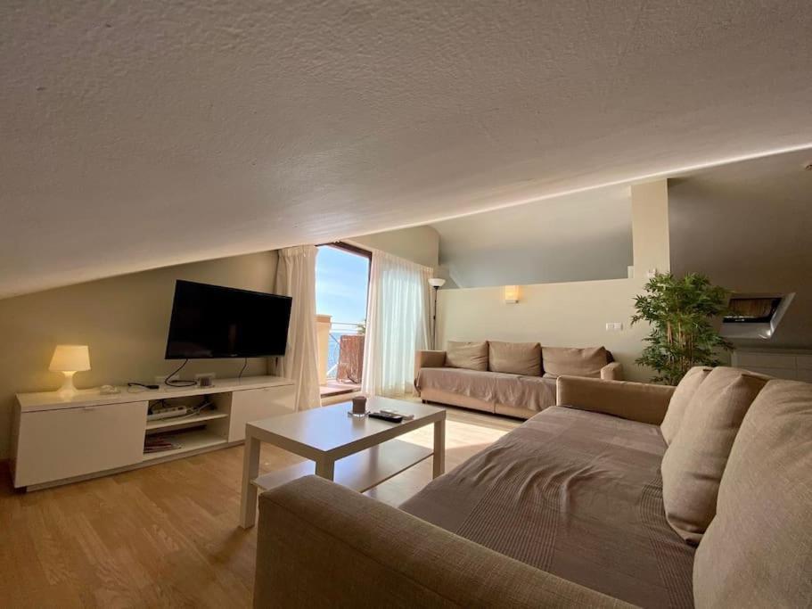 Exclusive Beachfront Penthouse *