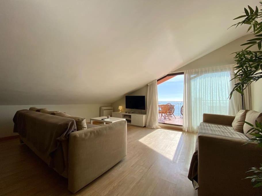 Exclusive Beachfront Penthouse * Almayate Alto