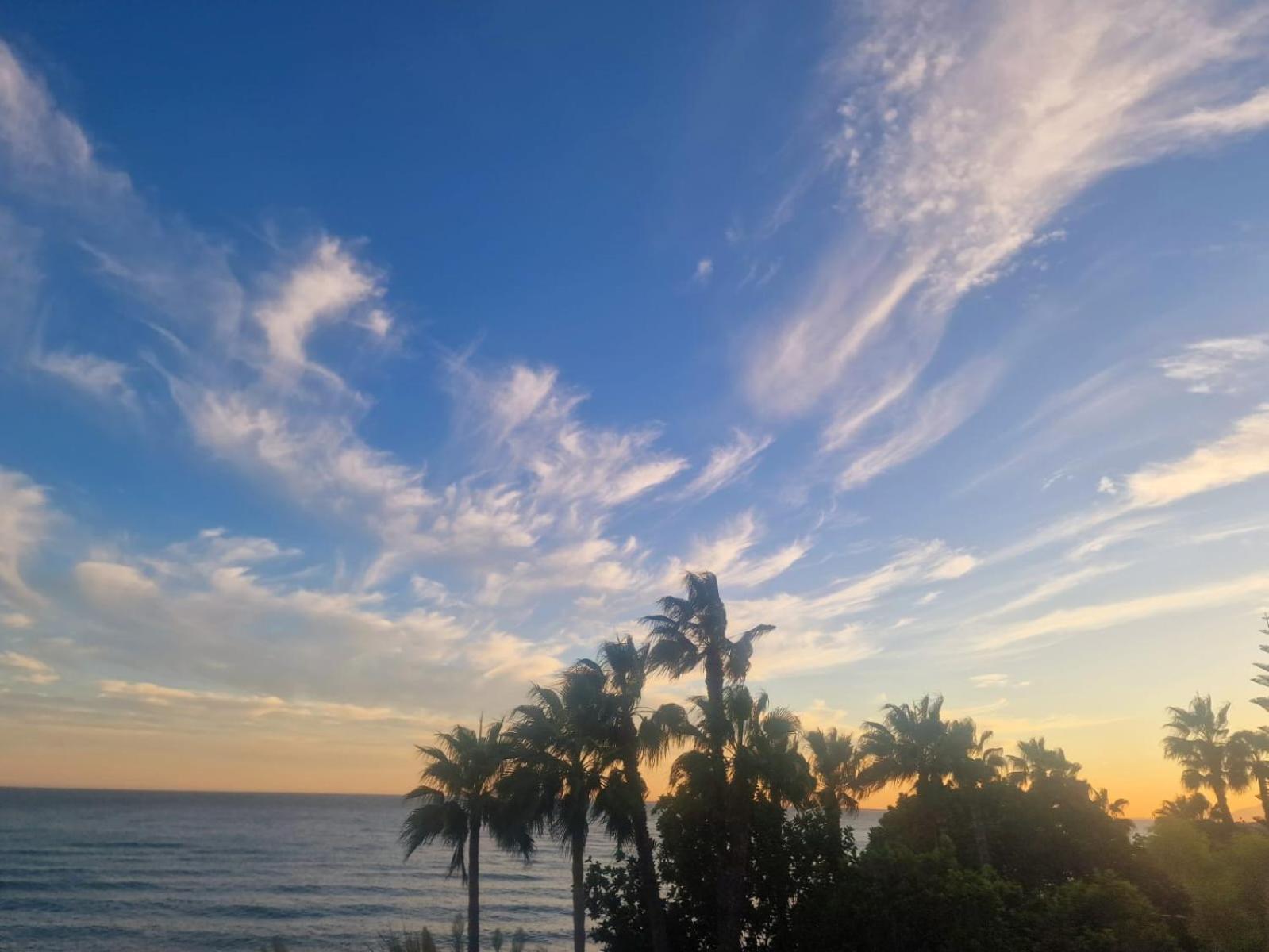 Exclusive Beachfront Penthouse Appartamento *